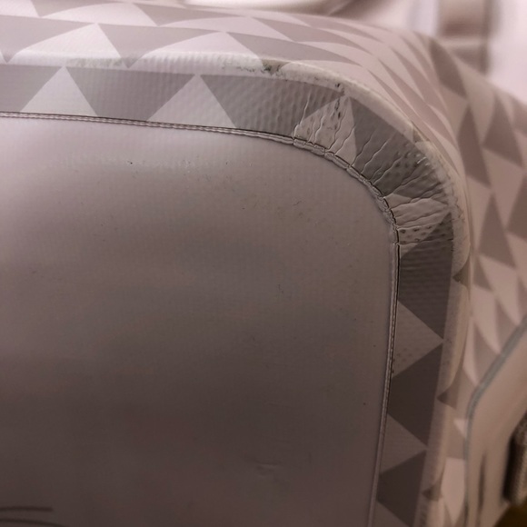 So Ill On the Roam Pink Dirt Bag 25L - Picture 8 of 14